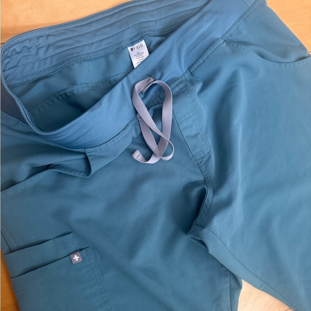 Figs scrub pants 🦋